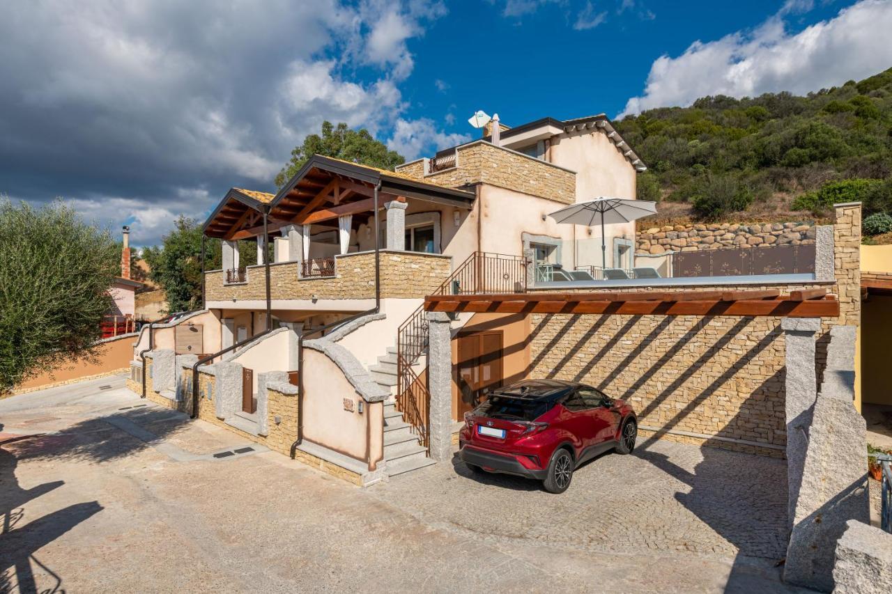 Villa Sa Rocca Junior & Suite Chia Eksteriør billede