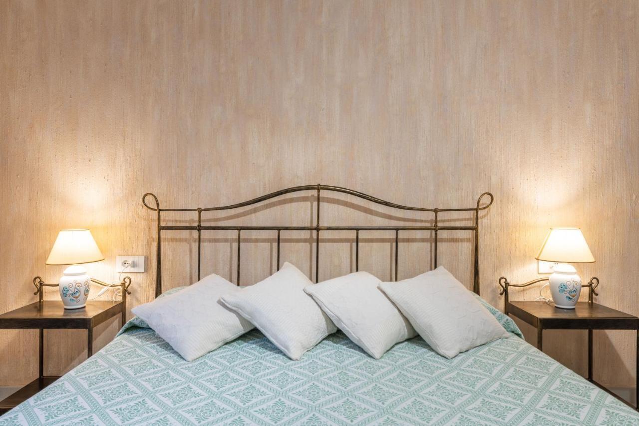 Villa Sa Rocca Junior & Suite Chia Eksteriør billede