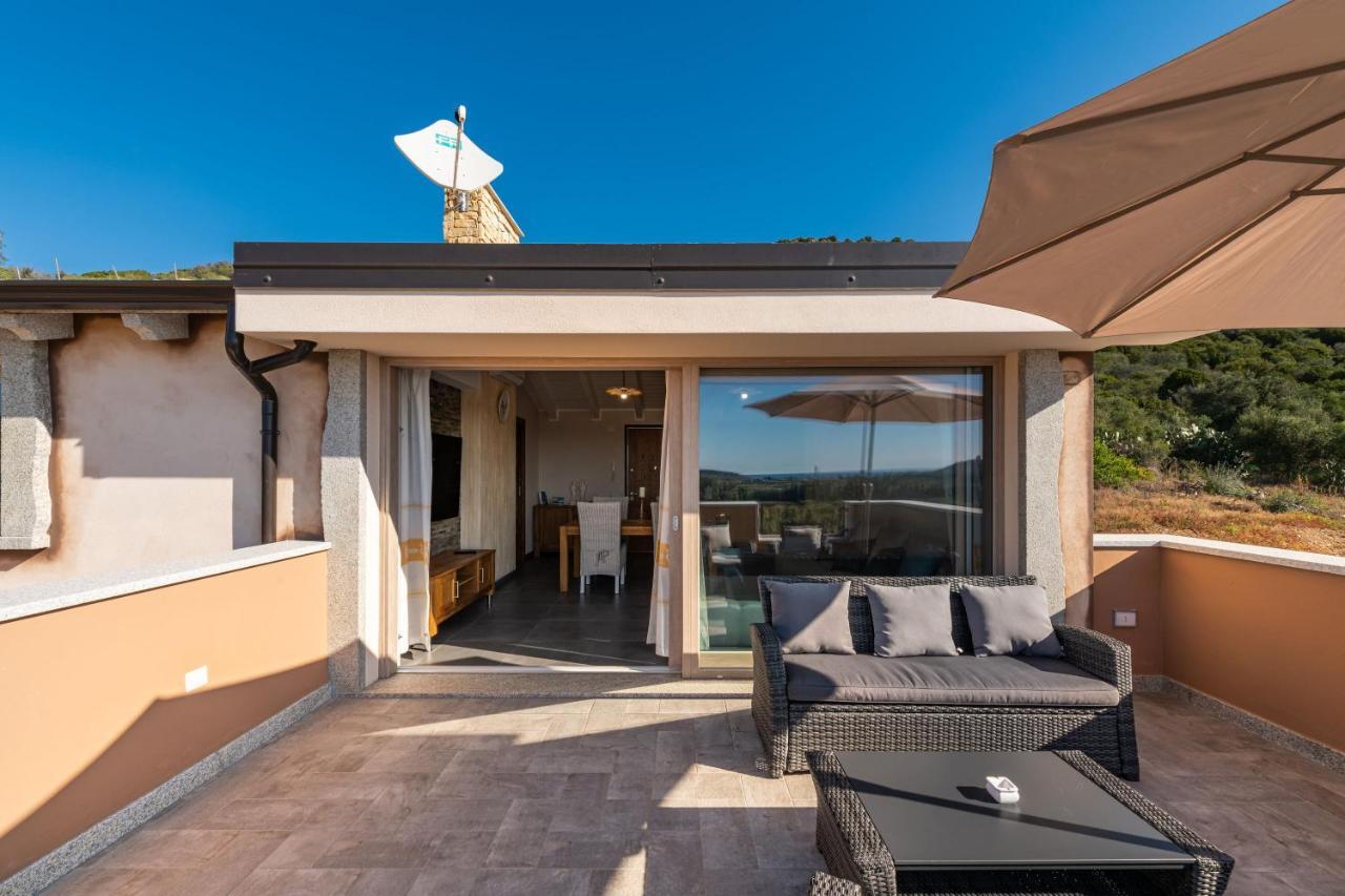 Villa Sa Rocca Junior & Suite Chia Eksteriør billede