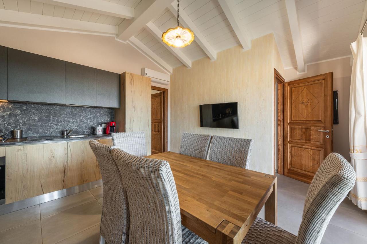 Villa Sa Rocca Junior & Suite Chia Eksteriør billede
